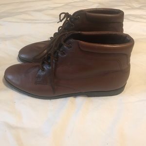 Vintage brown leather booties